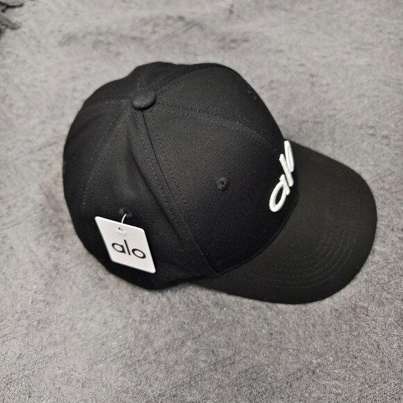 ALO Yoga Lightweight Baseball Cap | Moisture-Wicking & Adjustable Fit - Picture 2 of 6